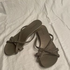 Sean Alan size 8 Silver Rhinestone sandal